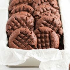 rows of chocolate peanut butter cookies