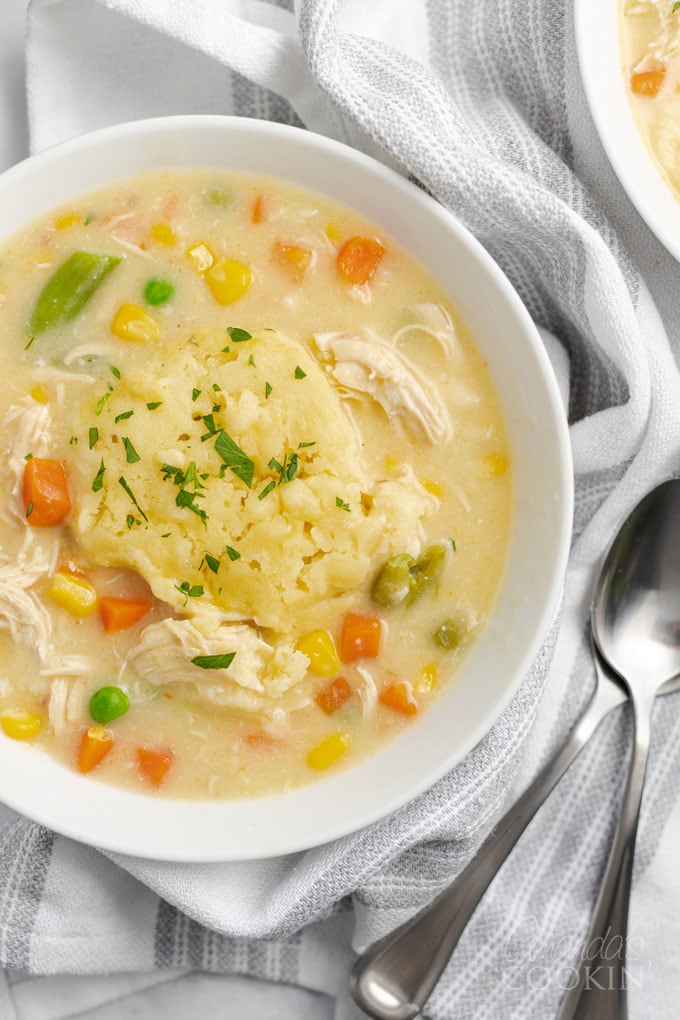 close up bowl of chicken and dumplings